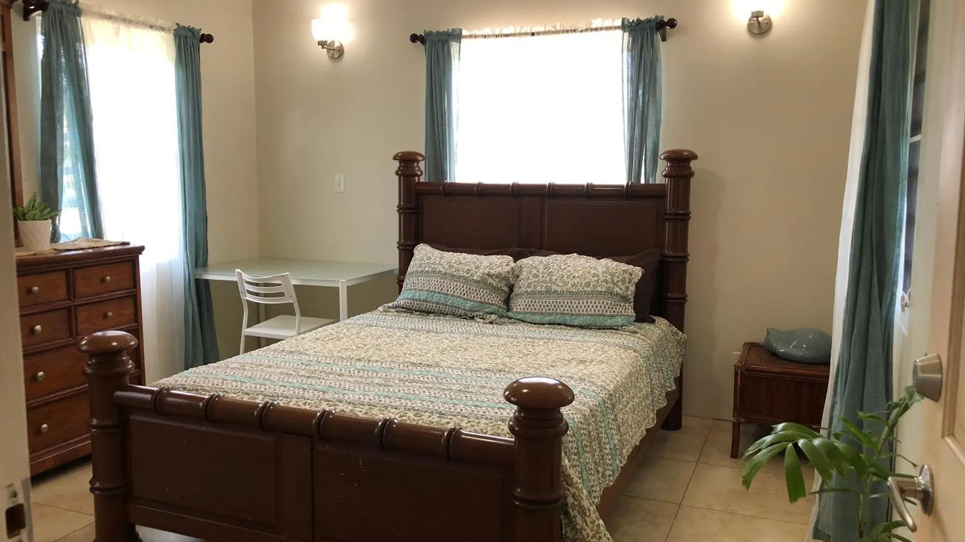 Falmouth Sea View Loft Falmouth Harbour 0*,  Antigua y Barbuda